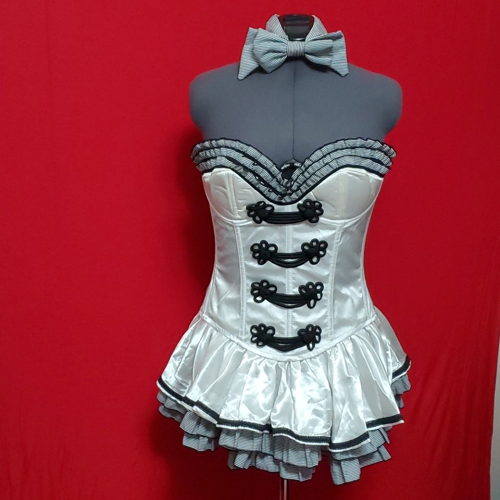 NWOT Cigarette Girl Costume XL